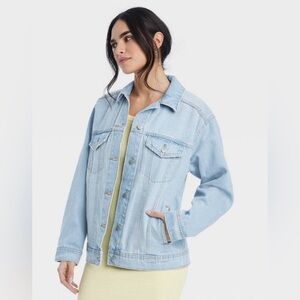 Women's 90's Baggy Trucker Denim Jacket - Universal Thread XL